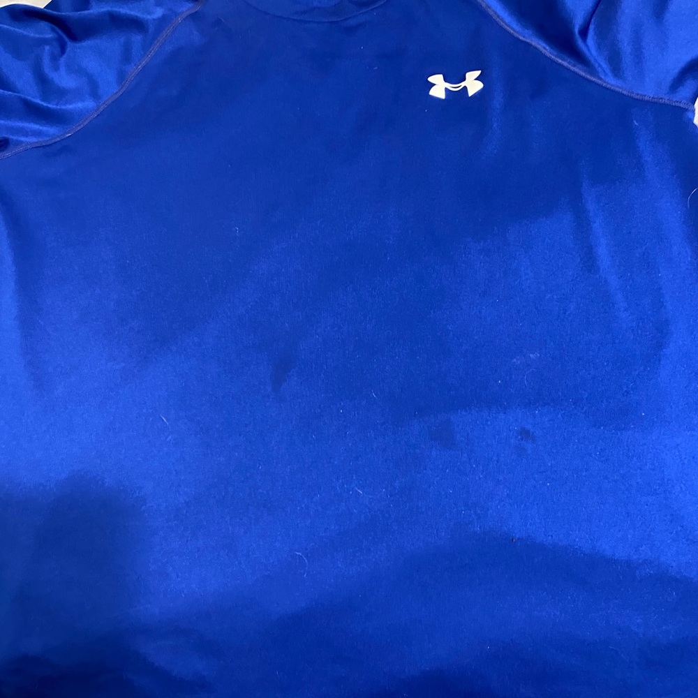 Under armor shirt